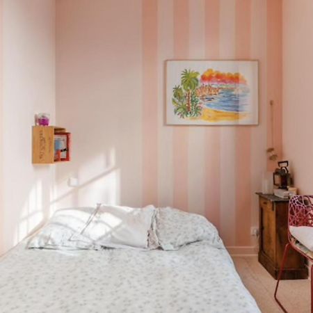 Charmante Chambre Chez L'Habitant ป็องแต็ง ภายนอก รูปภาพ